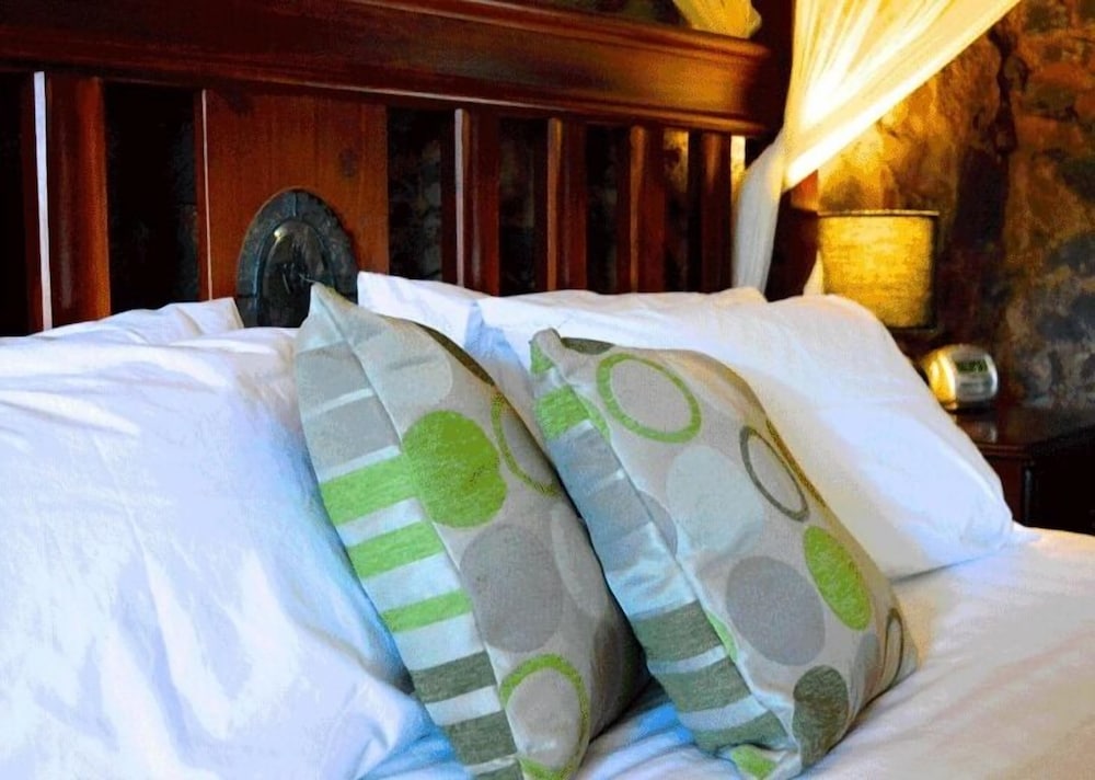 LITTLE RIVER BED & BREAKFAST 11/27