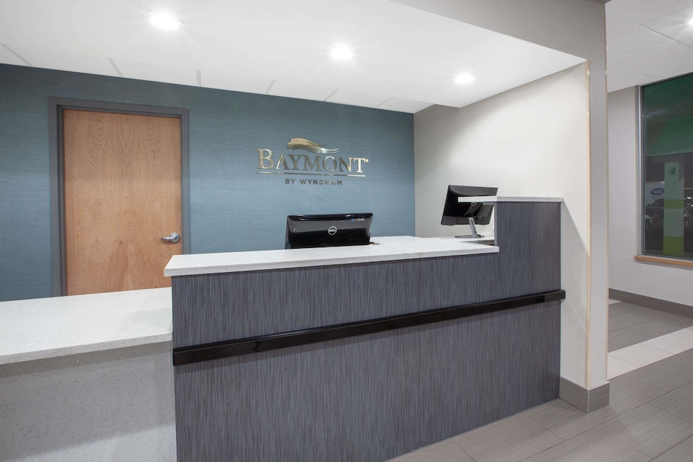 Baymont by Wyndham Grand Rapids Near Downtown 1/15