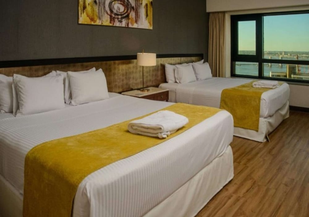Room, 2 King Beds, Bay View