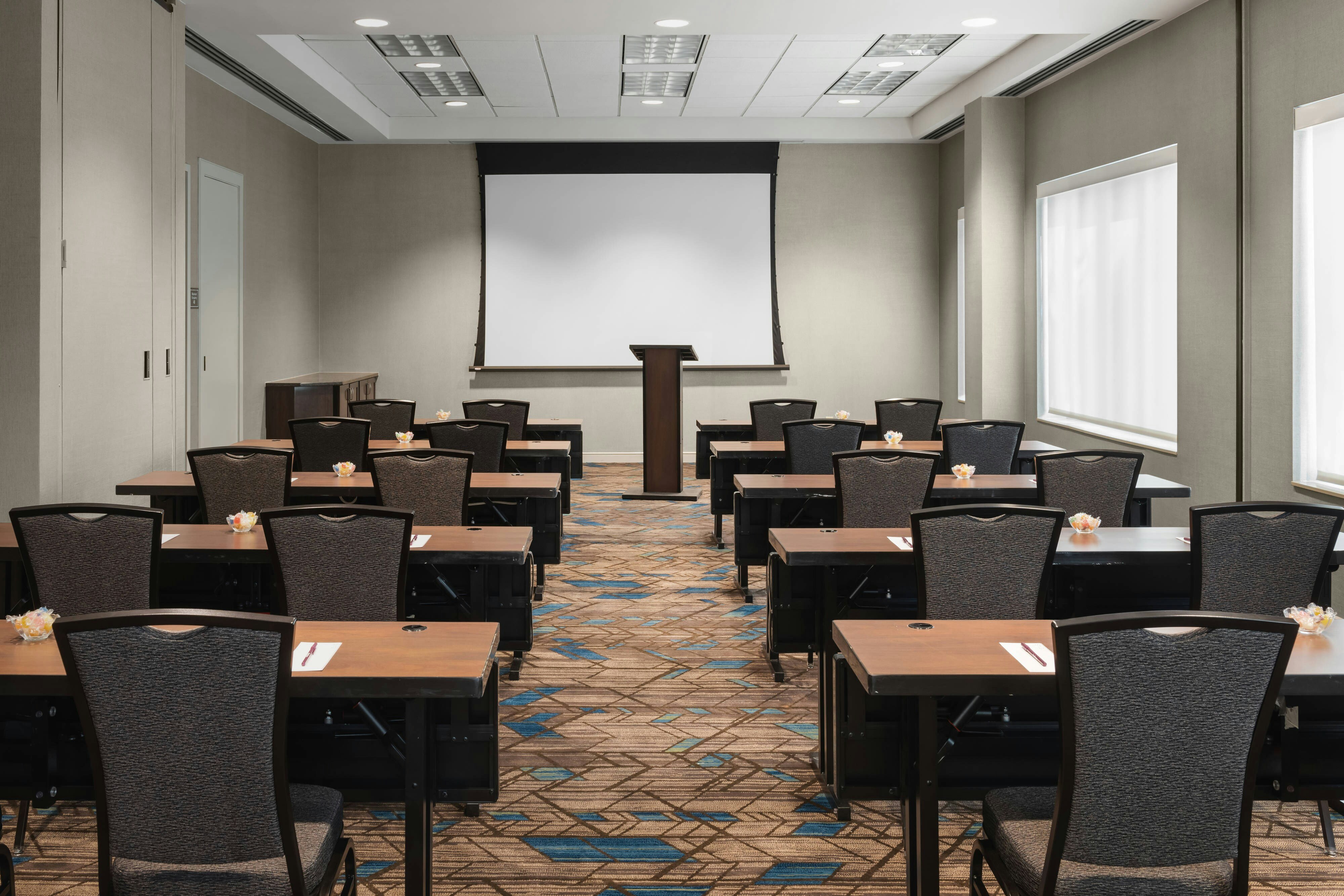 Residence Inn by Marriott Bethesda Downtown 4/8