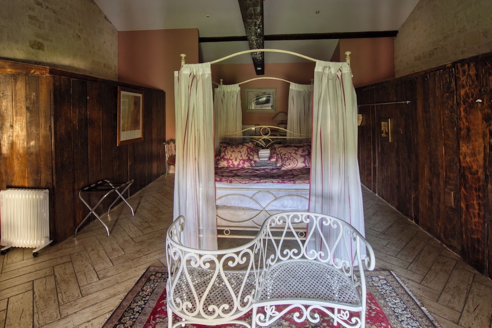 LOGIS DOMAINE DES CHAIS 27/56