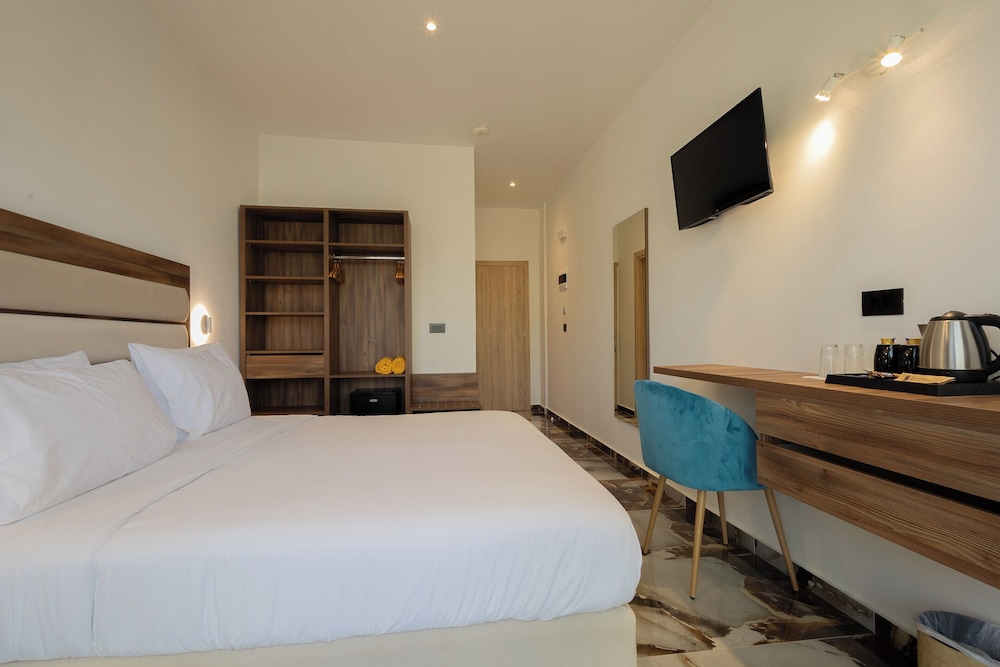 Blue Water Resort 22/60