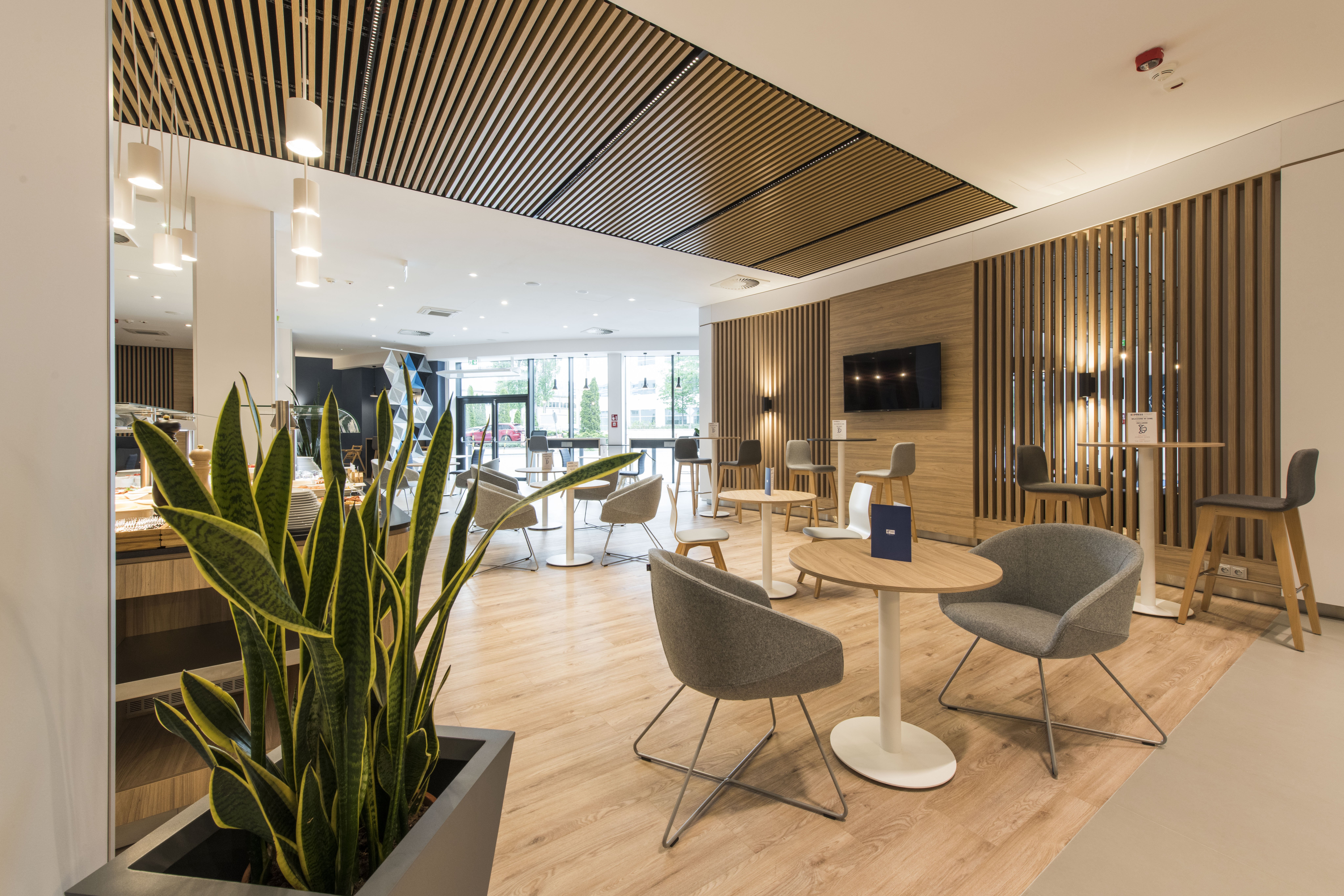 Holiday Inn Express Warsaw - Mokotow 24/56