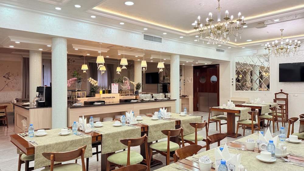 Navruz Hotel Tashkent 55/70