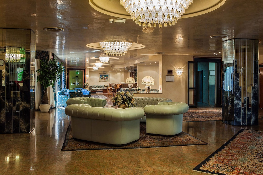 Leonardo Da Vinci Hotel 6/62