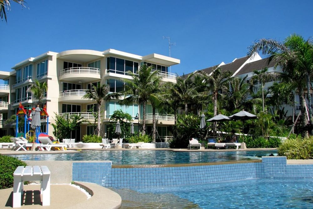 Baan San Ploen Condominium By Renvio 4/54