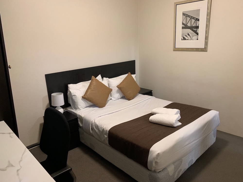 Greenwich Inn Sydney Hotel 8/48