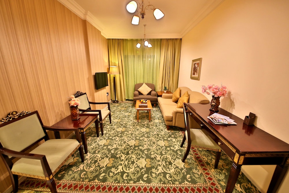 Midtown Furnished Apartments 22/34