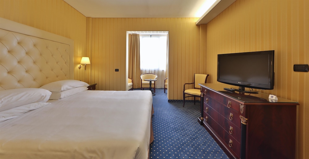 Best Western Cavalieri Della Corona Hotel 9/55