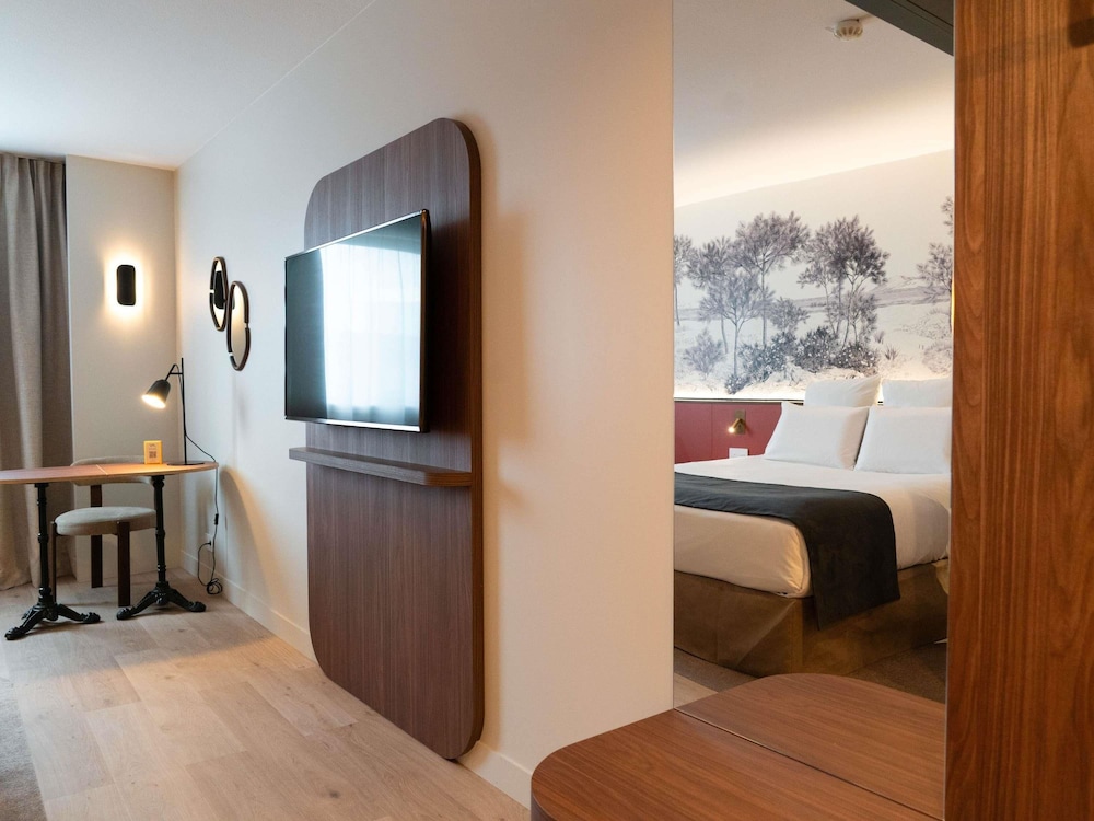 Mercure Paris Val de Fontenay 73/73