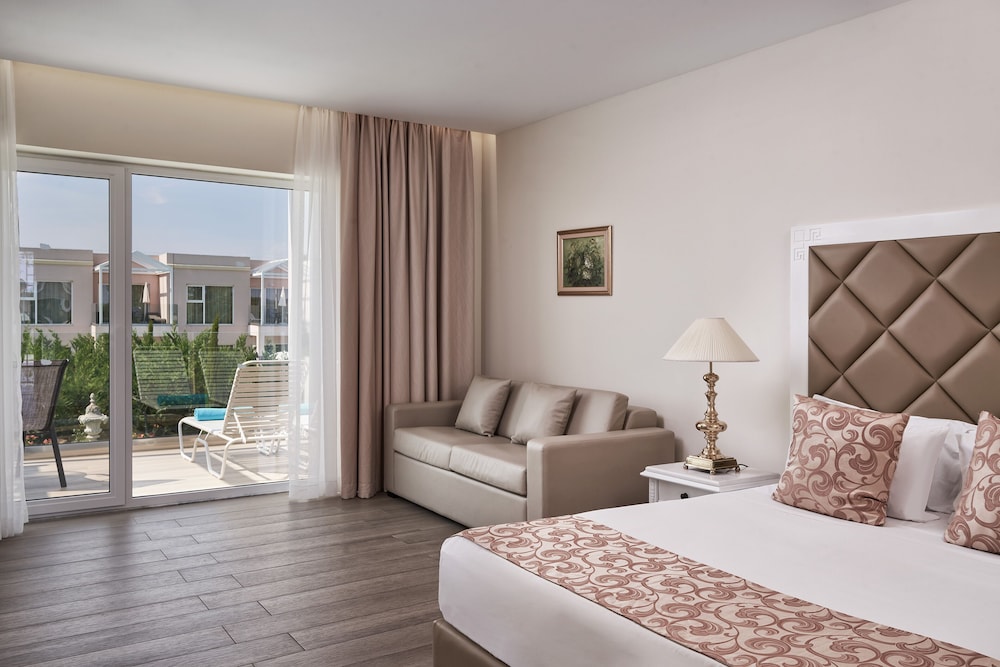 Sandy Villas Resort 9/50