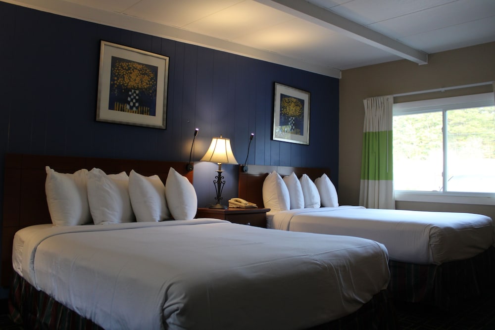 Claremont Motor Lodge 9/29