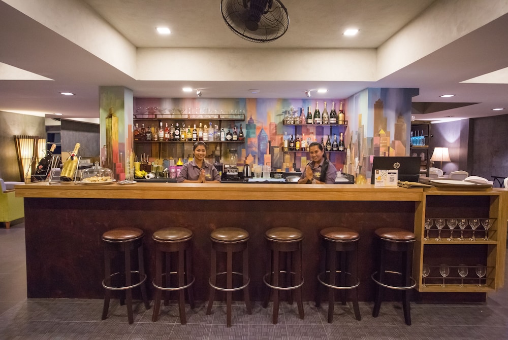 Frankie's Inn 40/49