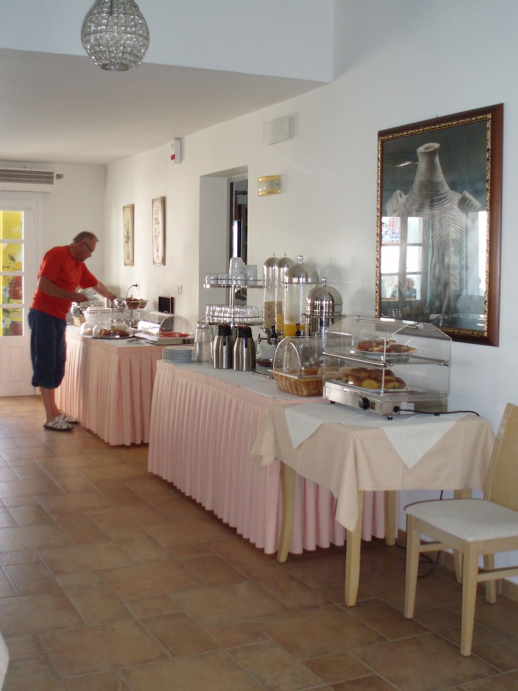 Katerina Hotel 63/76