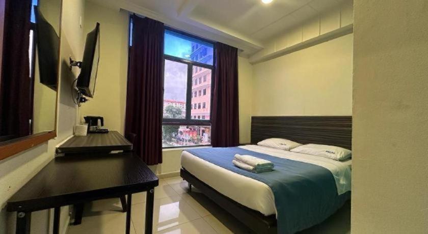 DARLENE HOTEL 27/50