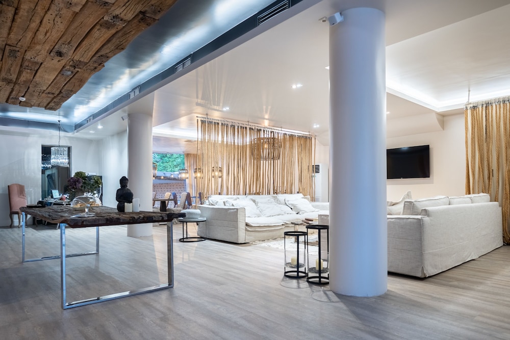 Mikelina Boutique Hotel 35/67