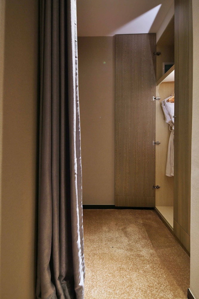Paco Business Hotel Dongfeng Road Branch 17/27