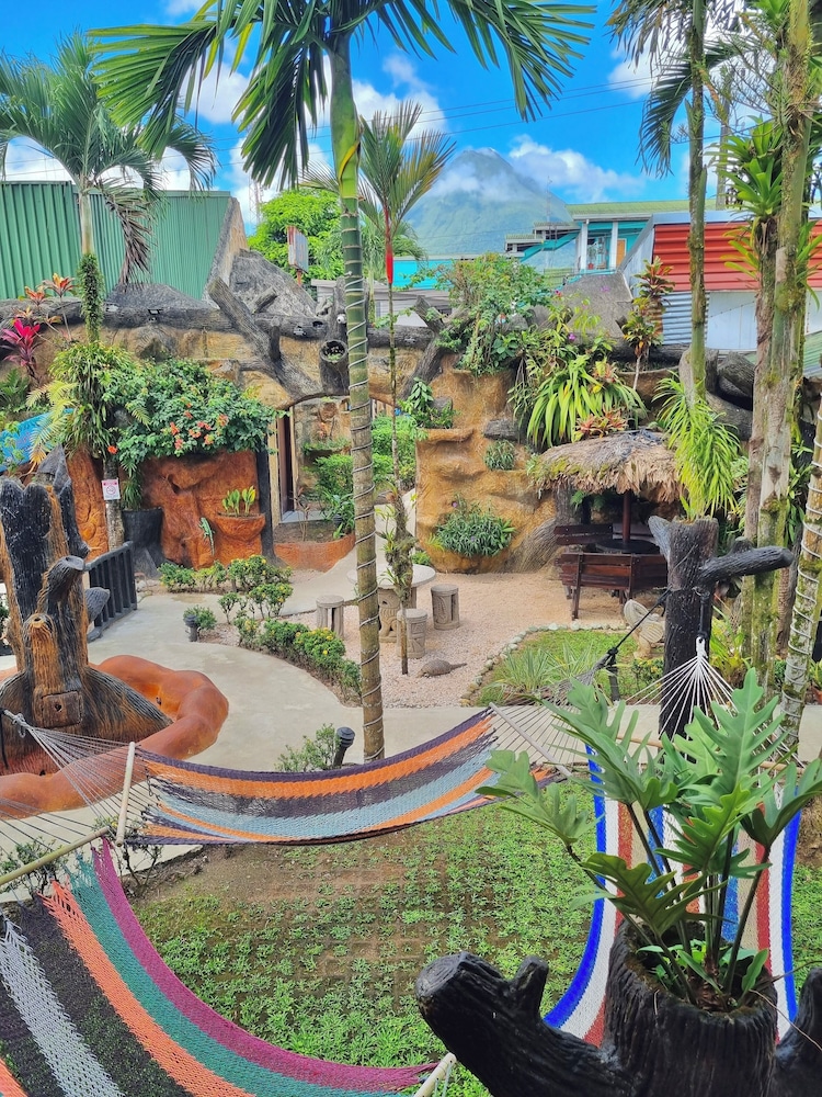 Arenal Hostel Resort 42/50