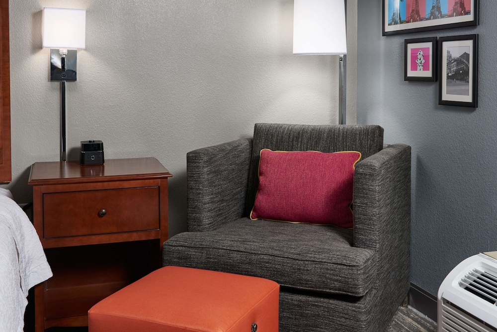 Hampton Inn Beaumont 24/41