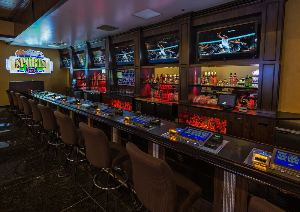 Red Garter Hotel and Casino by Red Lion Hotels 24/36