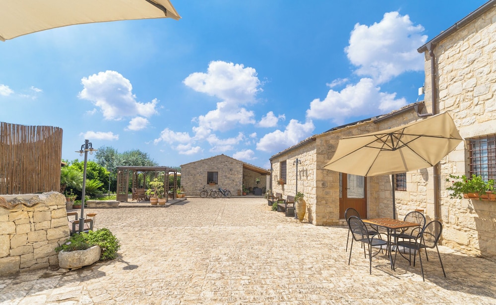 Borgo Monachella 34/50