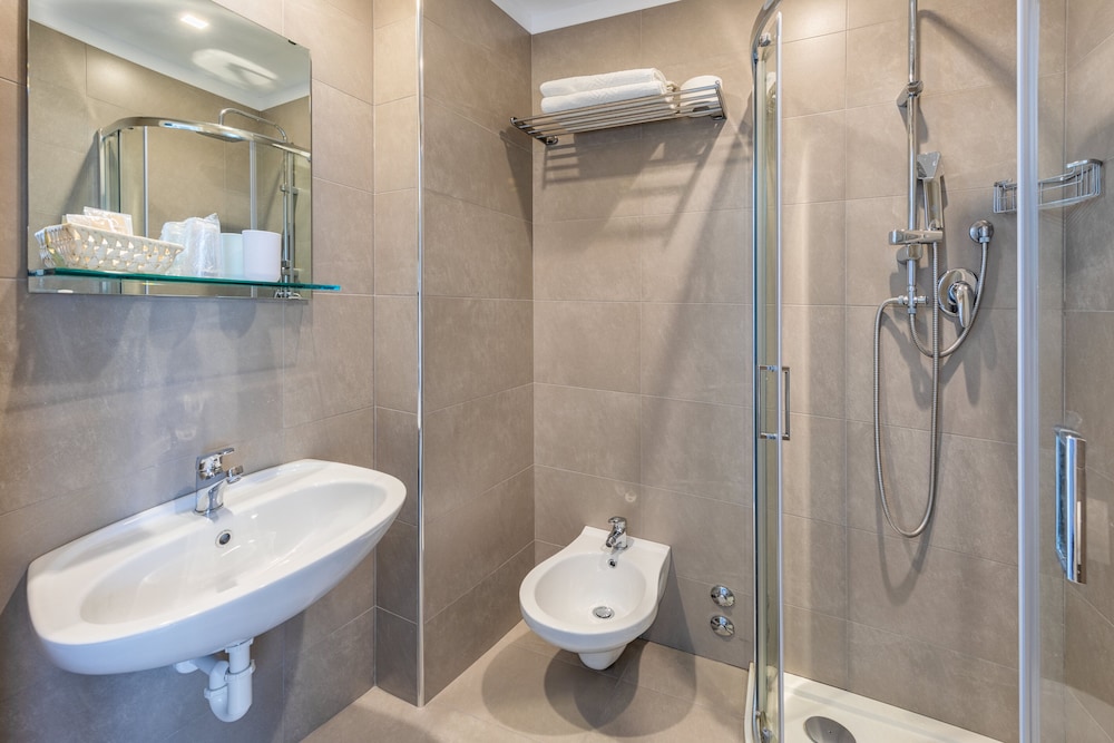 Hotel Sanremo 18/55