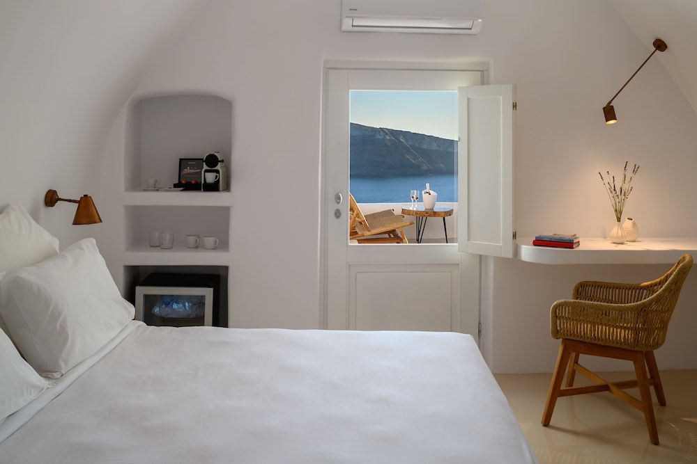 Canvas Suites 7/50