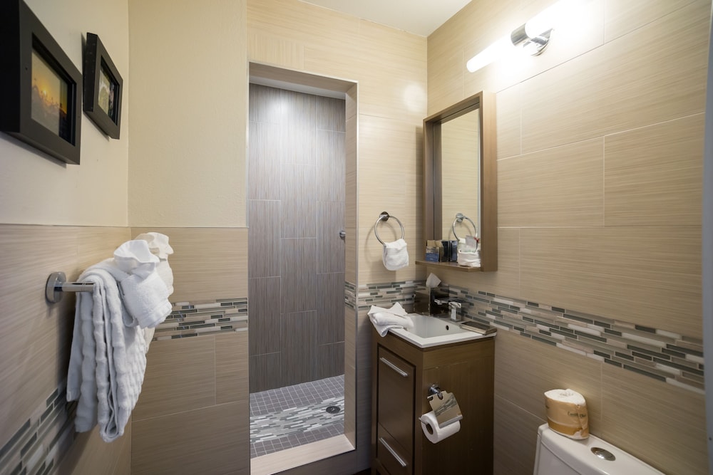 Rio Vista Inn & Suites Santa Cruz 72/73