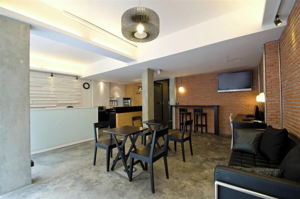 DI PLACE 28/41