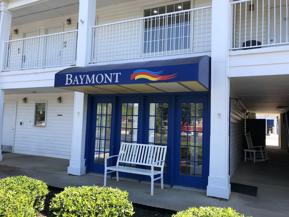 Baymont By Wyndham Greenwood 9/39