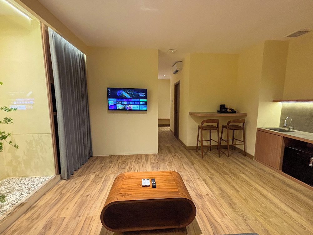 Rivavi Hotel 45/65