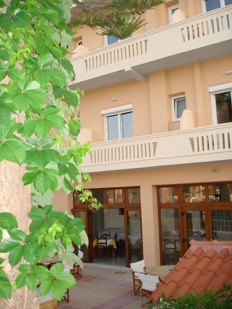 Kissamos Hotel 1/33