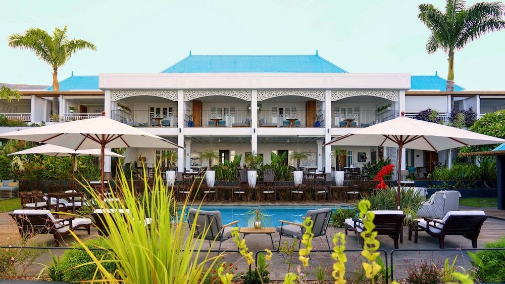 Blue Margouillat Seaview Hotel 2/35