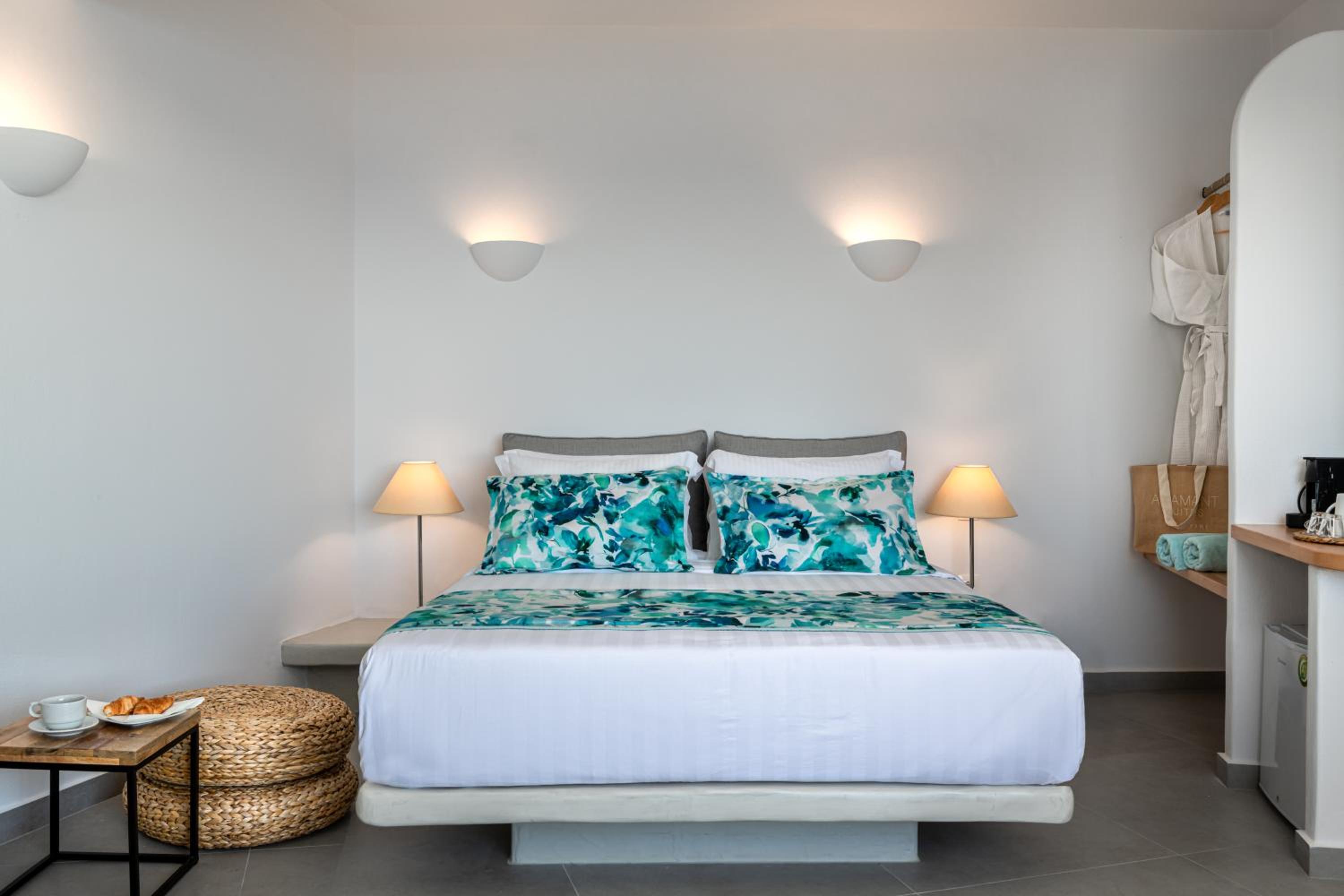 Aqua Marine, Suite, Caldera View, Indoor Jetted Tub