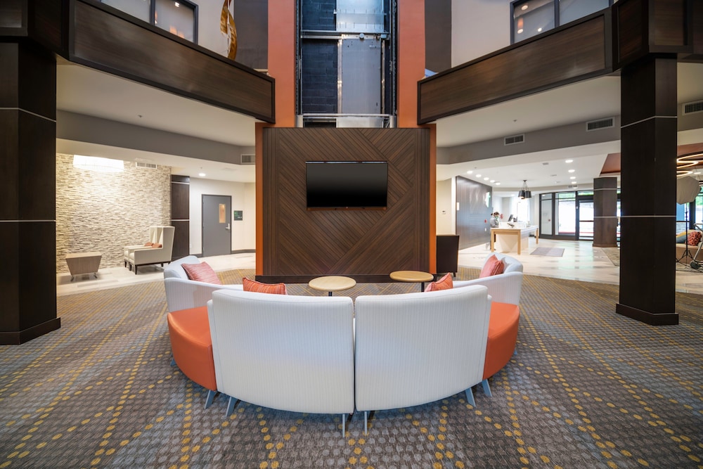 Holiday Inn St. Louis - Creve Coeur 8/45