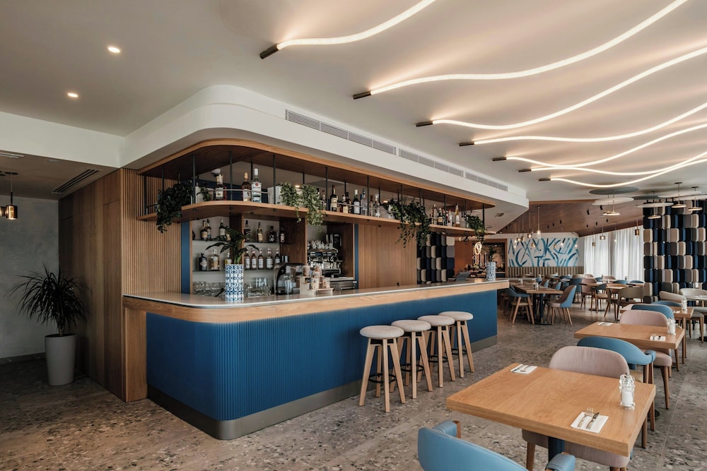 Courtyard by Marriott Sliema 36/50