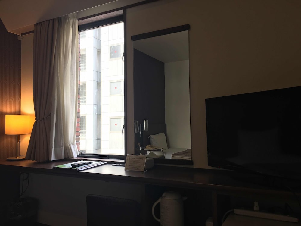 Marroad Inn Akasaka 18/20