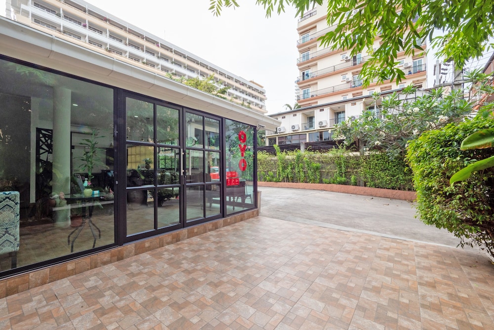 Capital O 75379 Sabai Living Pattaya 43/50
