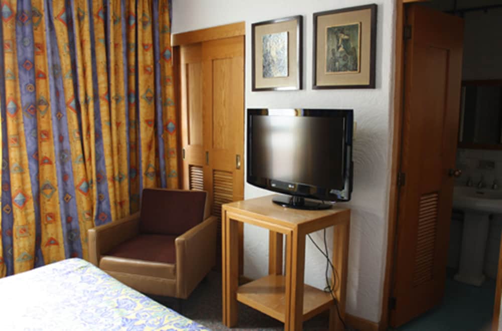 New York Hotel 36/43