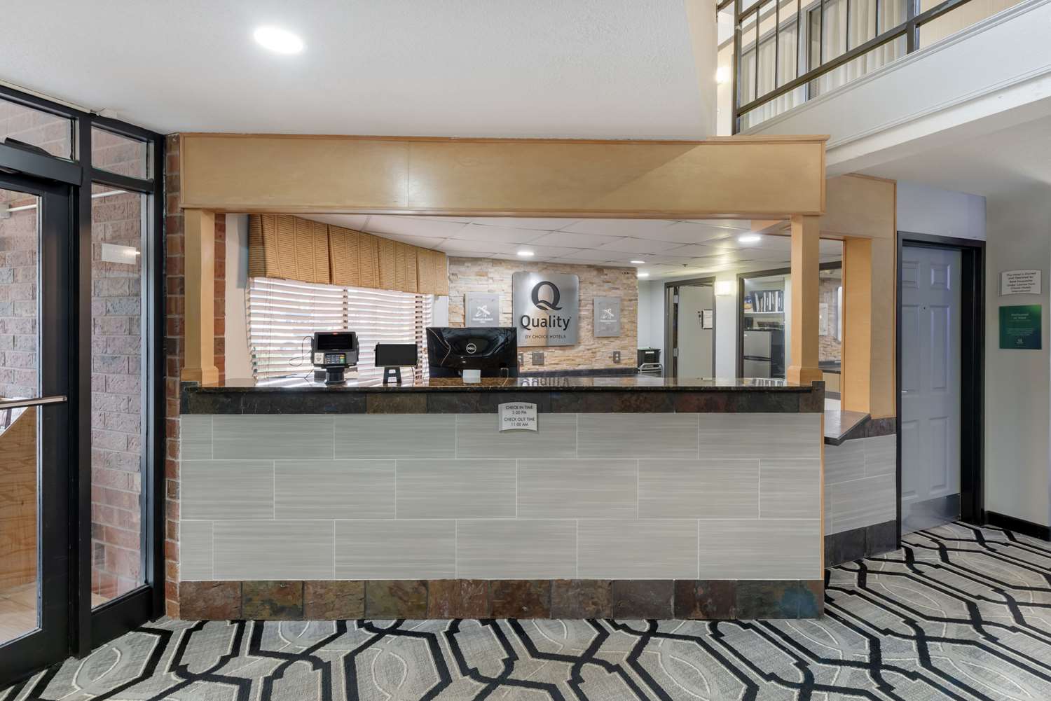 Quality Inn & Suites Mayo Clinic Area 3/11