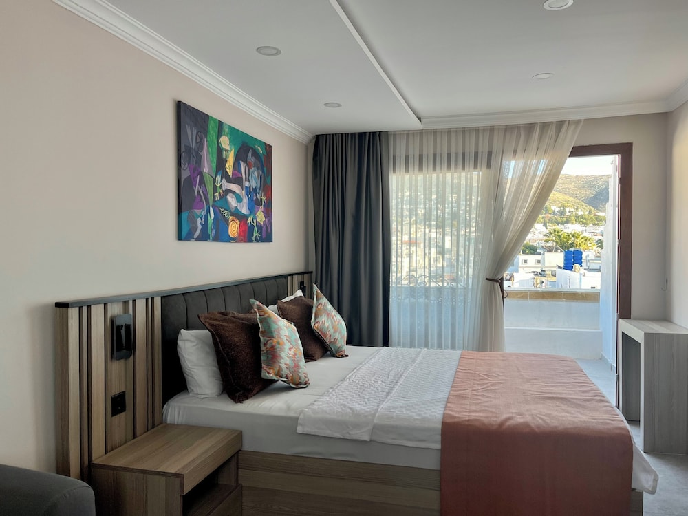 AKKAN LUXURY HOTEL 17/84