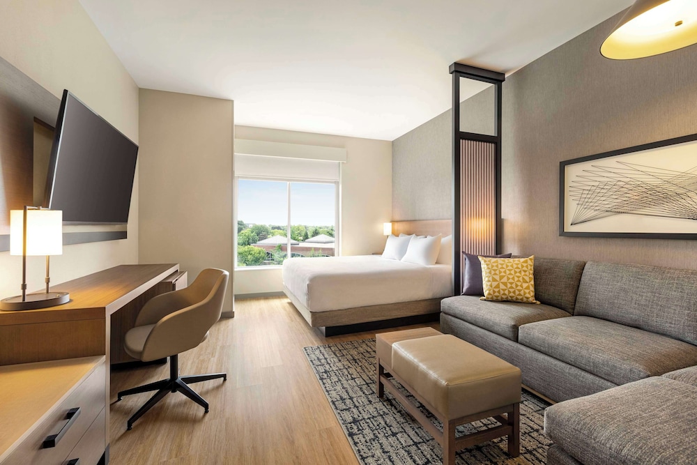 Hyatt Place Columbus/Polaris 17/37
