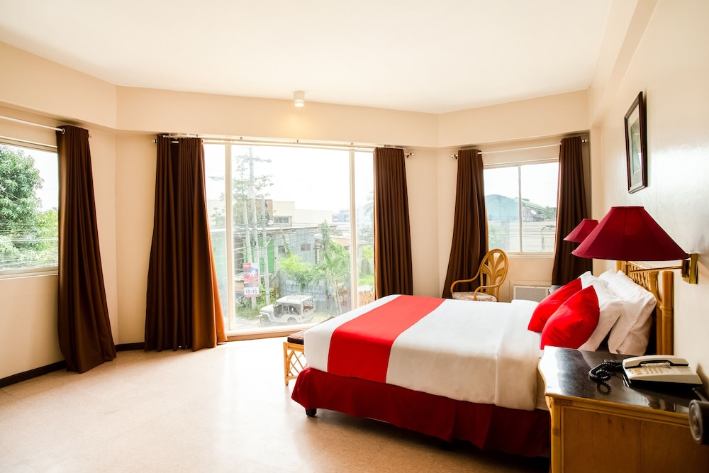 Humberto's Hotel 26/53