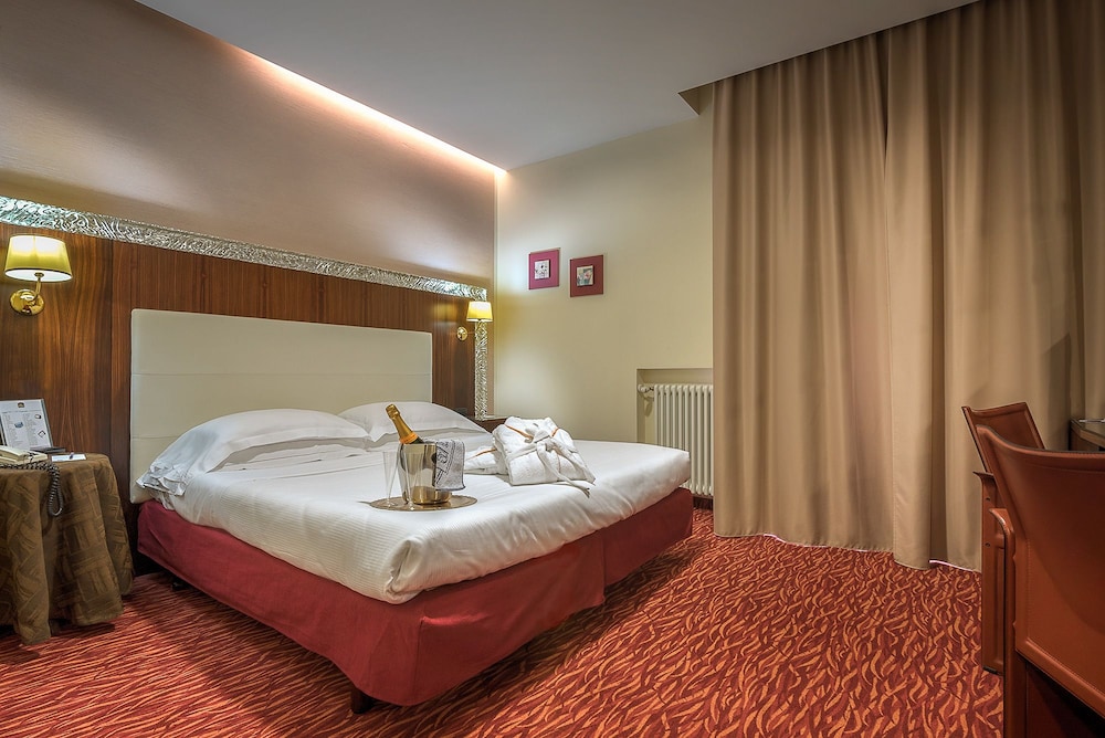 Hotel Maggiore Bologna 21/63