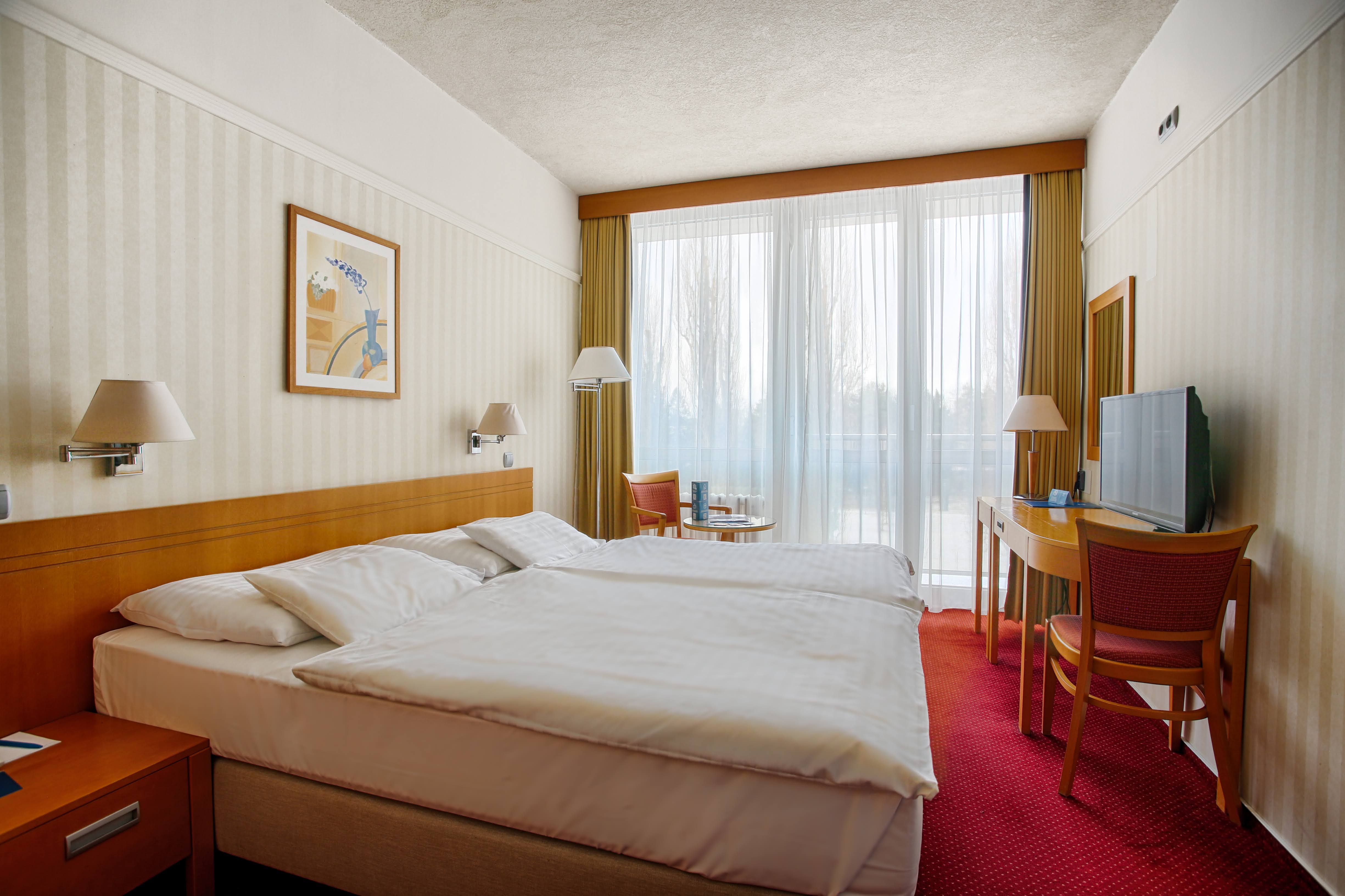 Standard, Double Bed, Alameda Wing، Ensana Esplanade HSH 2/3