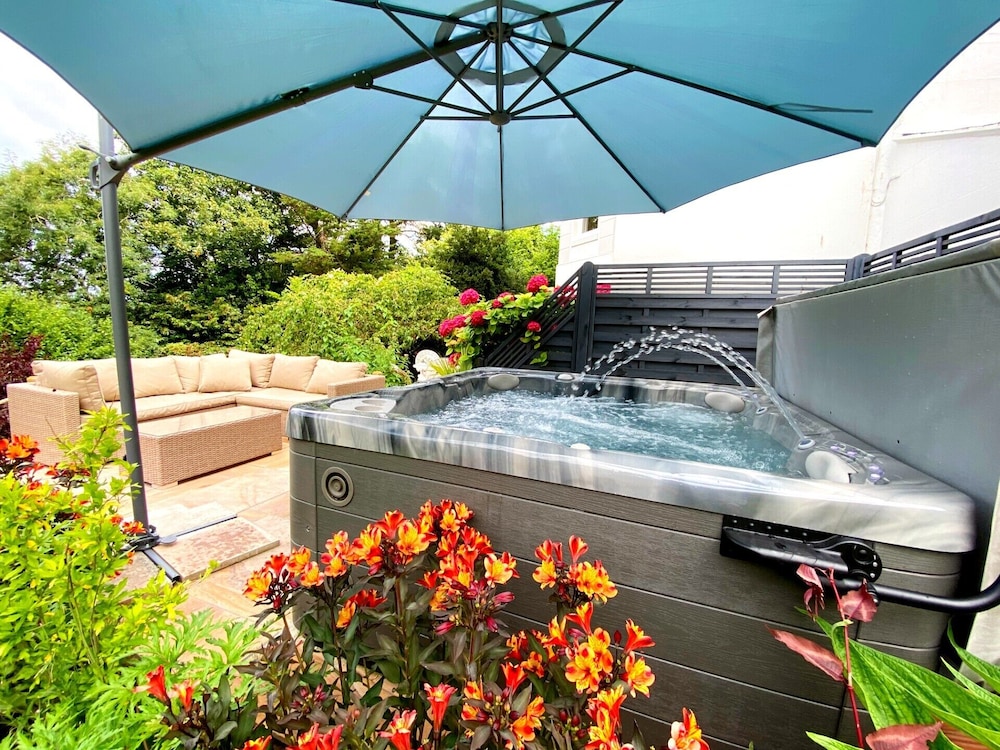 Muntham Holiday Apartments 6/50