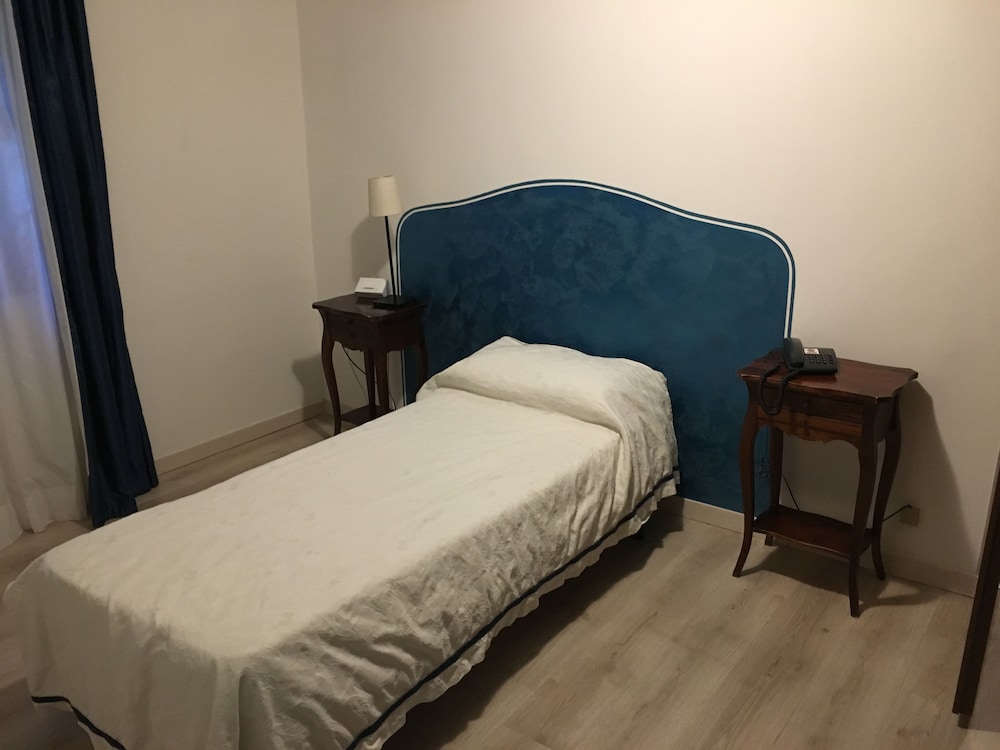 Al Palazzo Lion Morosini 10/27