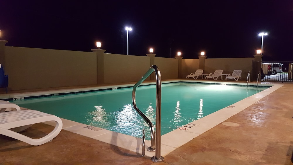 MainStay Suites Midland TX 7/44