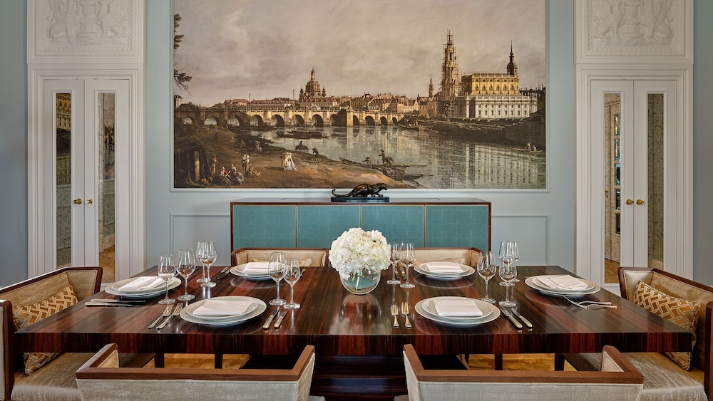 Taschenbergpalais Kempinski Hotel 54/66