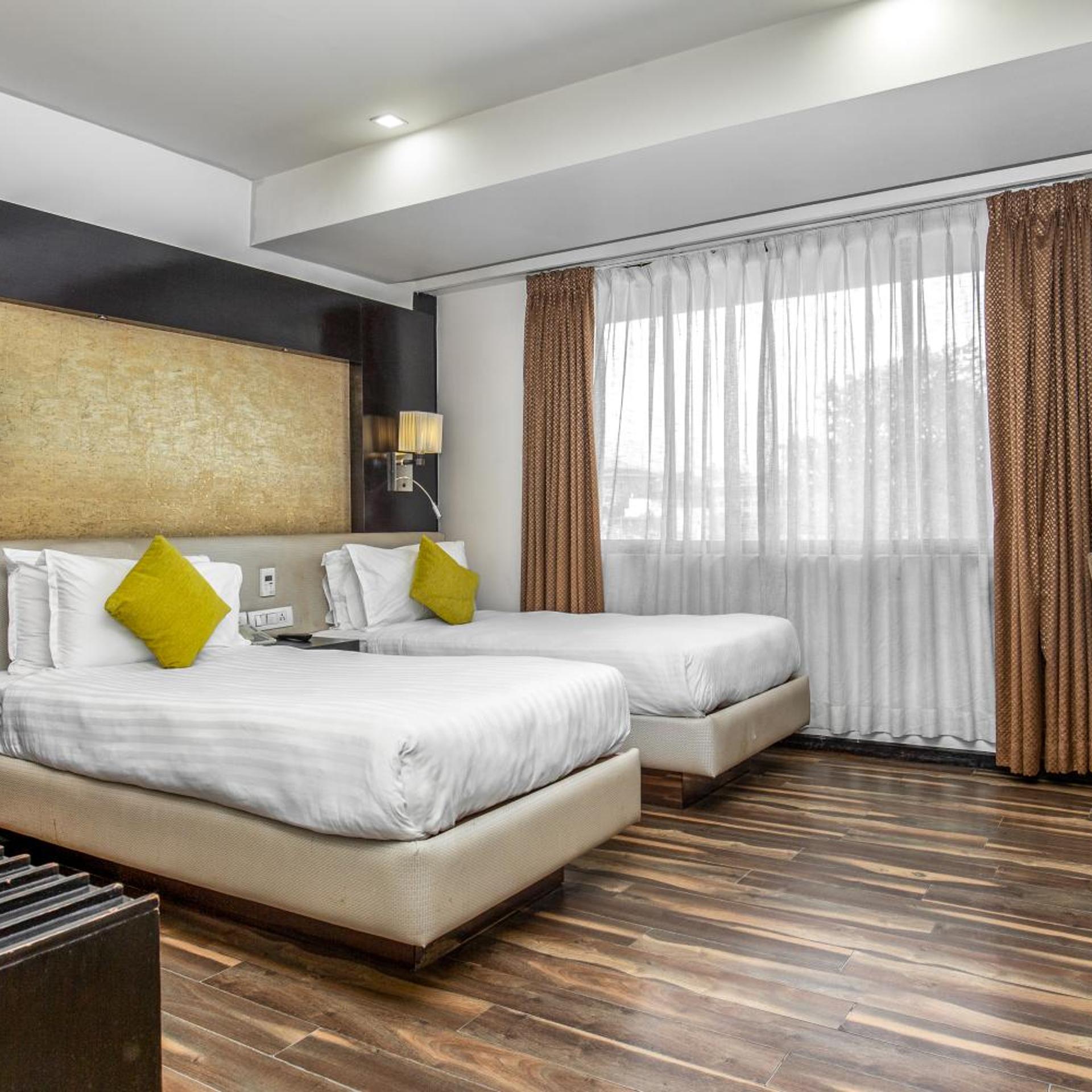 Mahabir Palace 6/40